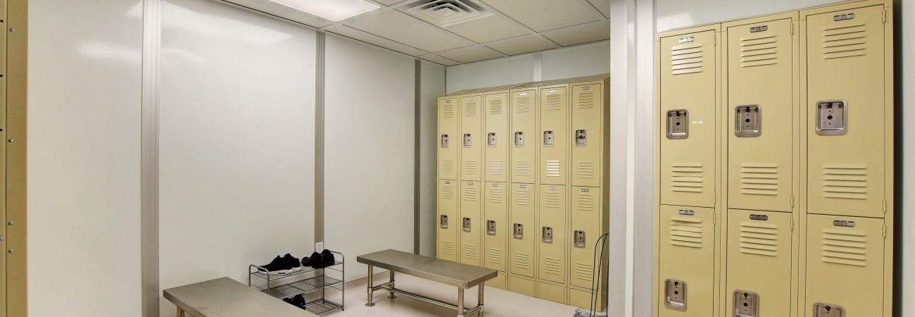 Clean room by Allied Cleanrooms - USP 797, and ISO 4, ISO 5, ISO 6, ISO 7, and IS0 8, cGMP cleanroom manufacturing, soft wall cleanrooms FED-STD-209E and ISO 14644-1, control contamination