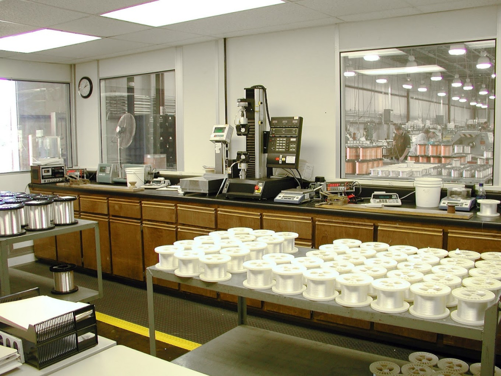 7 Key Advantages of Modular Aerospace Cleanrooms A working ISO 6 modular cleanroom.